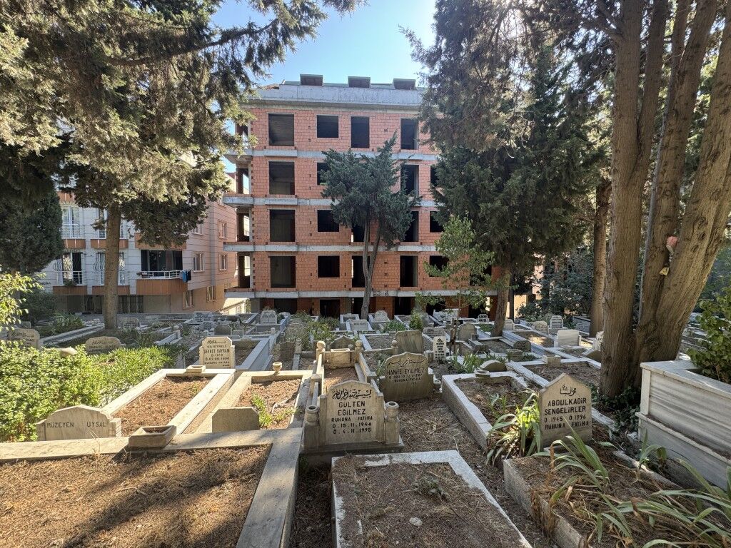Sifir Dairelerin Manzarasi Sasirtti Pencereden Bakinca Bakin Ne Gorunuyor (3) (Orta)