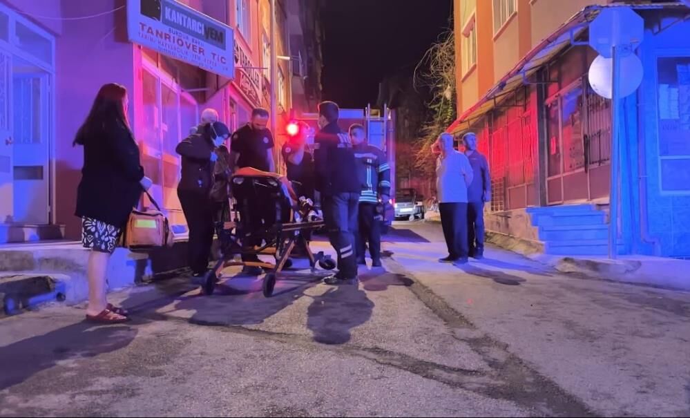 Yakinlari Hayatindan Endise Etti Ekipler Pencereden Girdi Gercek Ortaya Cikti (2)