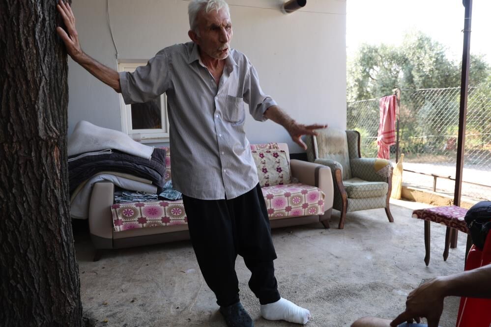 Yasli Adama Carpip Arkasina Bile Bakmadi O Anlar Kamerada (2)