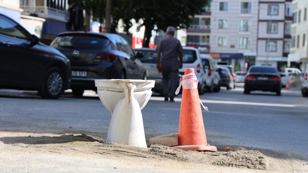 Yok Artik Dedirten Goruntu Foseptik Kapaginin Uzerine Klozet Koydular (4)