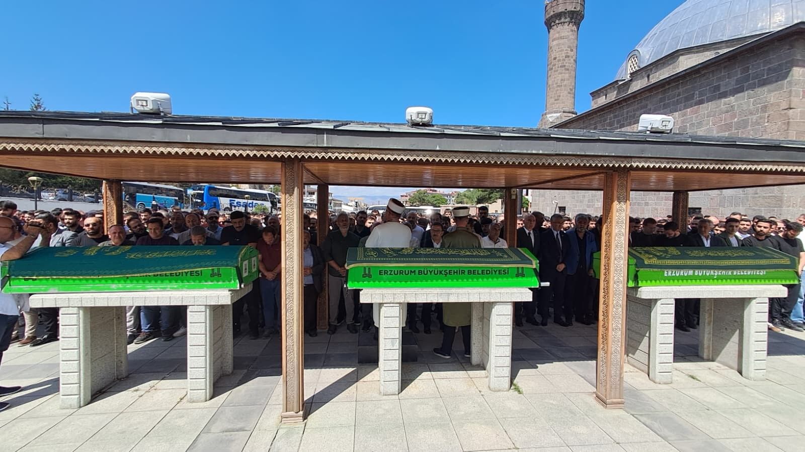 3 Gencin Aci Sonu Topraga Verildiler (5)