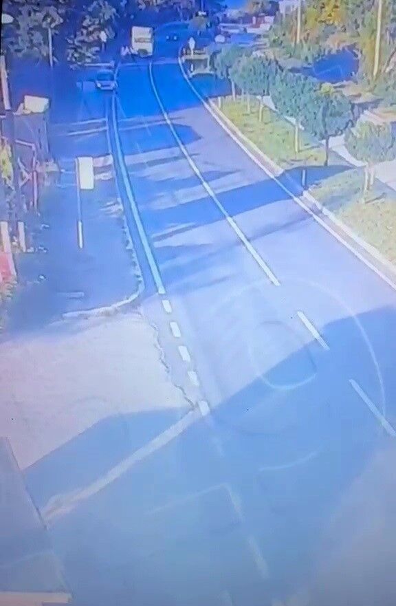 4 Kisinin Oldugu Feci Kazanin Guvenlik Kamerasi Goruntuleri Ortaya Cikti (3)