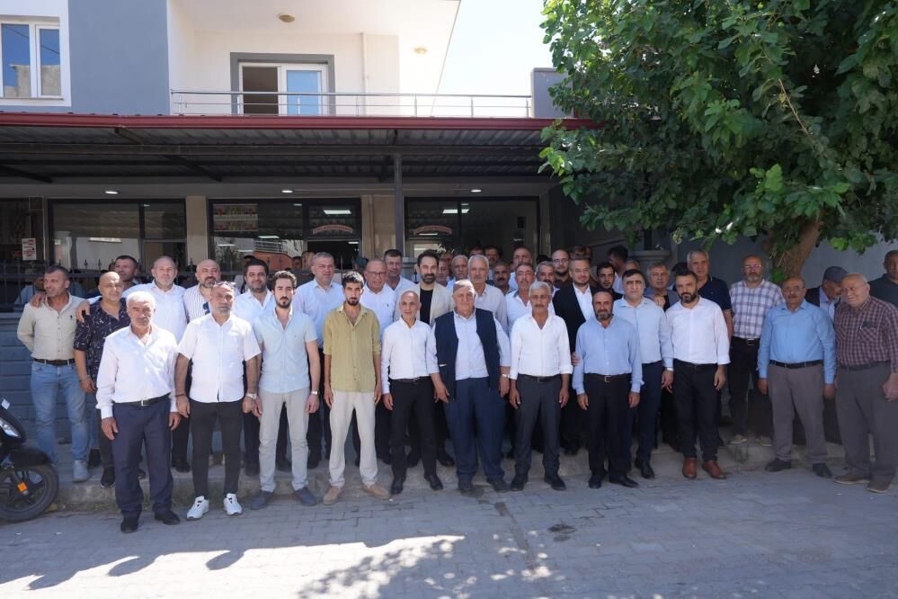 8 Yillik Husumet Bitti Iki Aile Baris Icin Ayni Masada Bulustu (2)