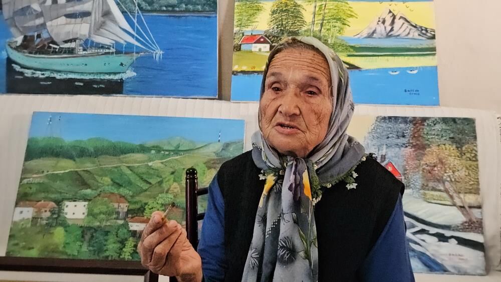81 Yasinda Yasitlarina Tas Cikartiyor Fircayi Elinden Dusurmuyor (3)