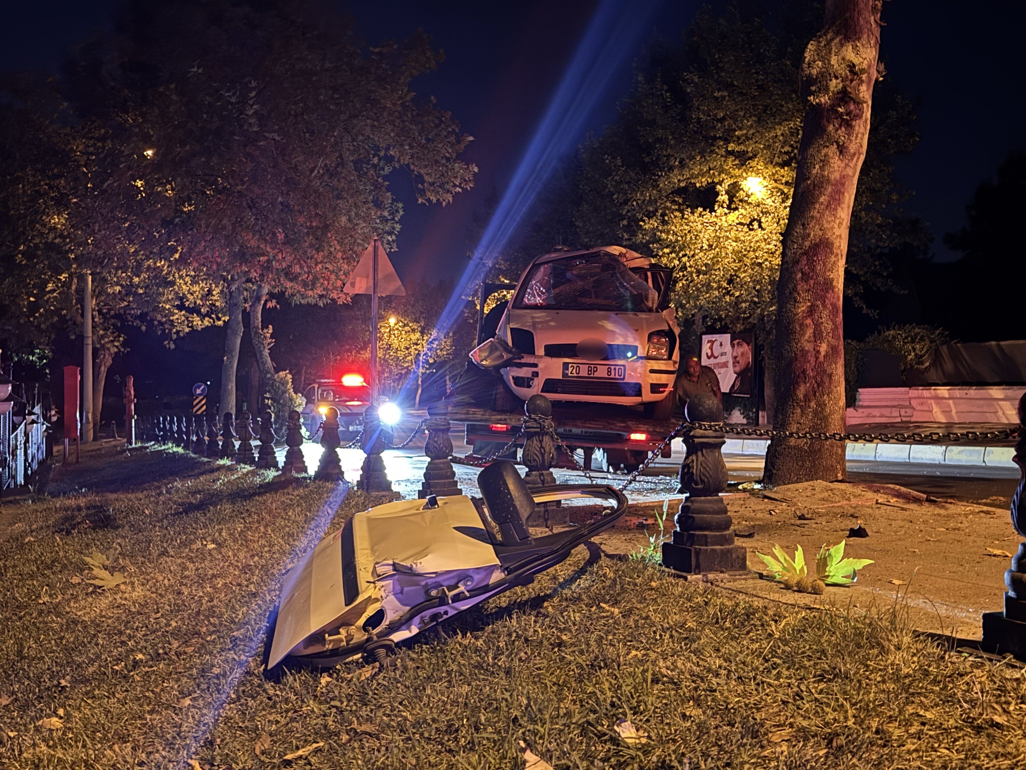 Aci Haber Pes Pese Geldi Bir Aile Yok Oldu Baba Ogul Yan Yana Topraga Verildiler (2)