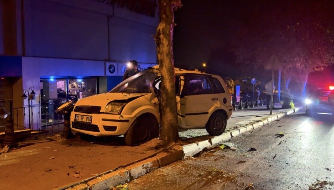 Aci Haber Pes Pese Geldi Bir Aile Yok Oldu Baba Ogul Yan Yana Topraga Verildiler (3)