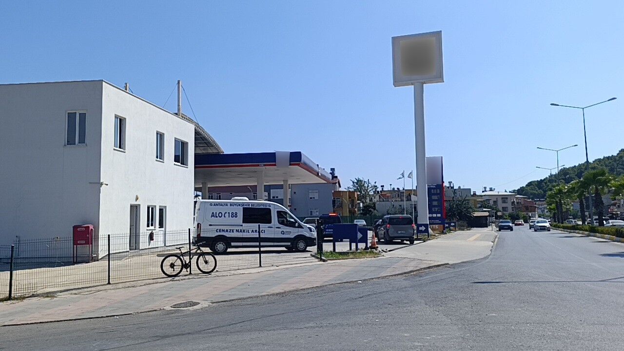Akaryakıt Istasyonunda Acı Olay! İş Adamı Ofisinde Ölü Bulundu (2)