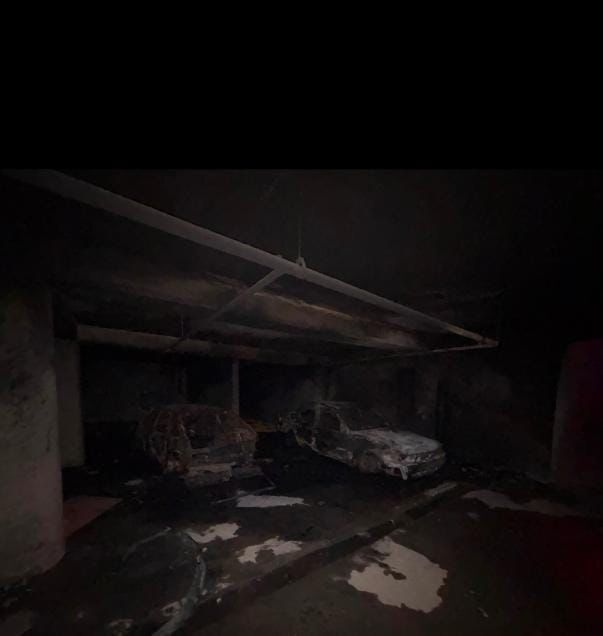 Alevler Otoparktan Binaya Yayıldı! Baba Ve Oğlun Kurtarılma Anları Kamerada (2)