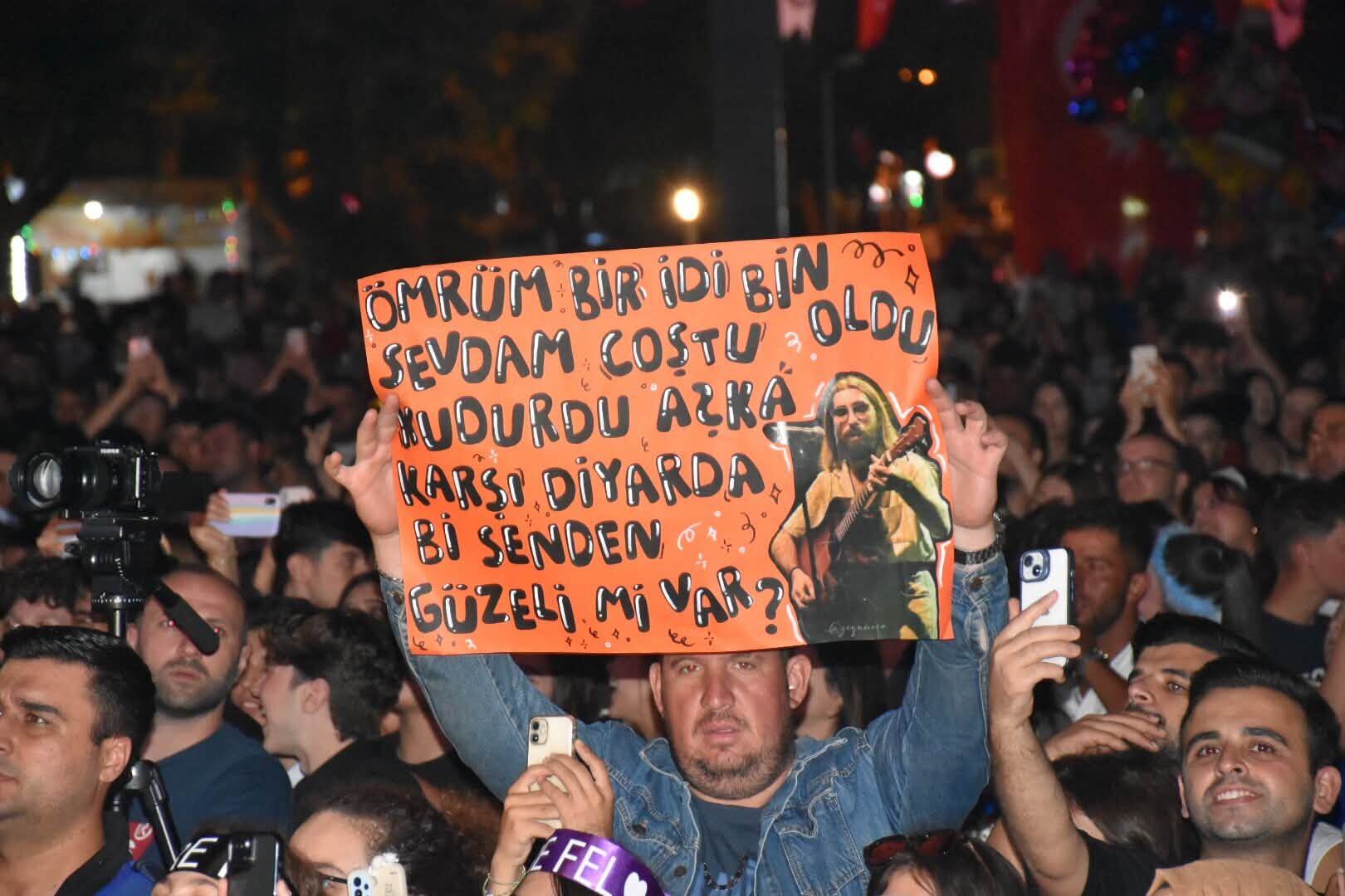 Emre Fel Konser (11)