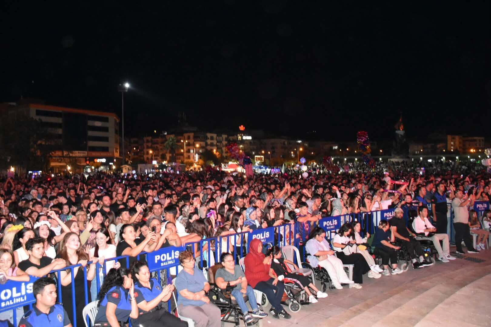 Emre Fel Konser (4)