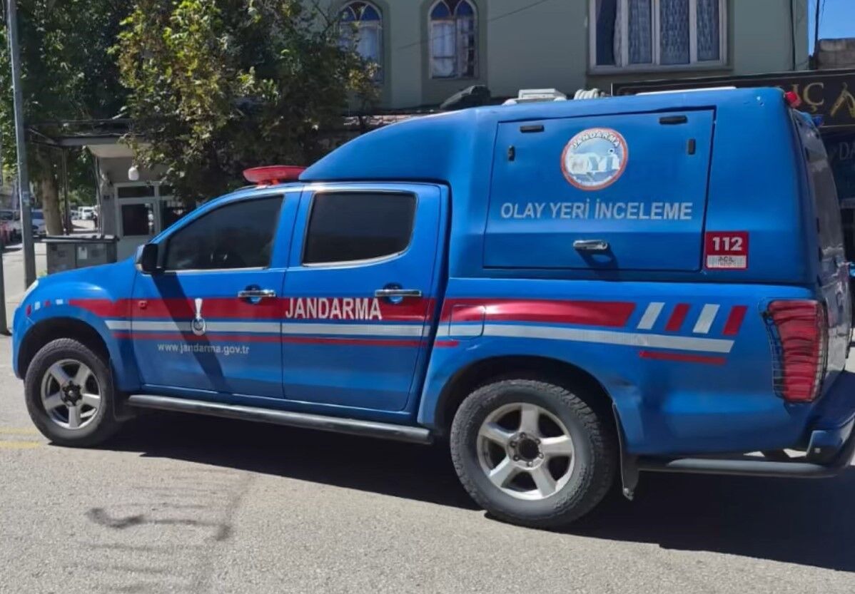 Kan Donduran Olay Amca Yeğenini Başından Vurdu (2)