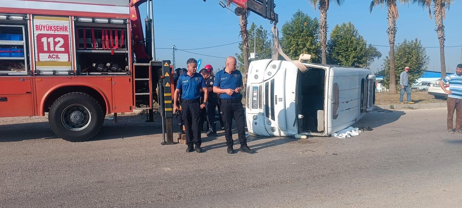 Kavşakta Korkunç Çarpışma! Minibüs Sürücüsü Hayatını Kaybetti (4)