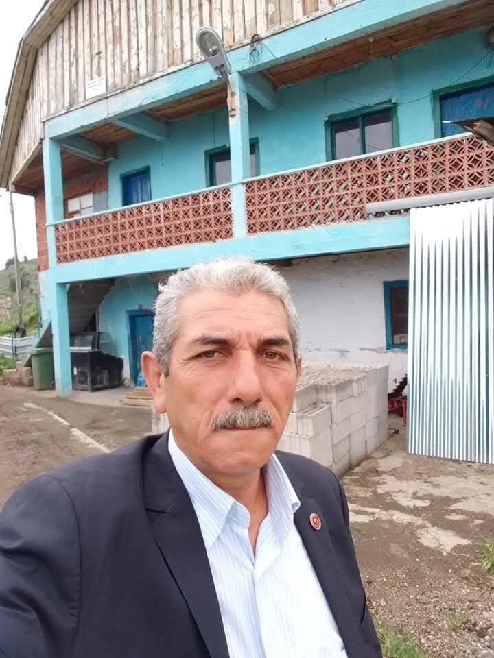 Koy Yolunda Kontrolden Cikan Otomobil Devrildi Muhtar Hayatini Kaybetti (3)
