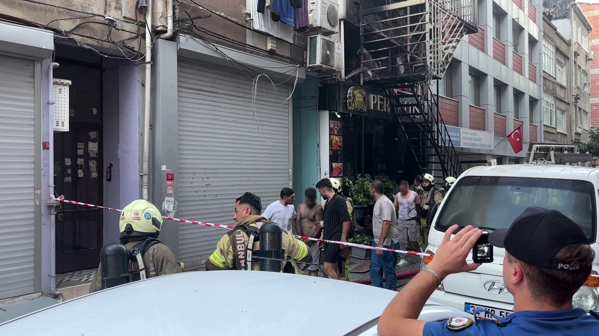 Otelde Peş Peşe Patlamalar! 7 Kişi Tahliye Edildi, 12 Kişi Yaralandı (4)