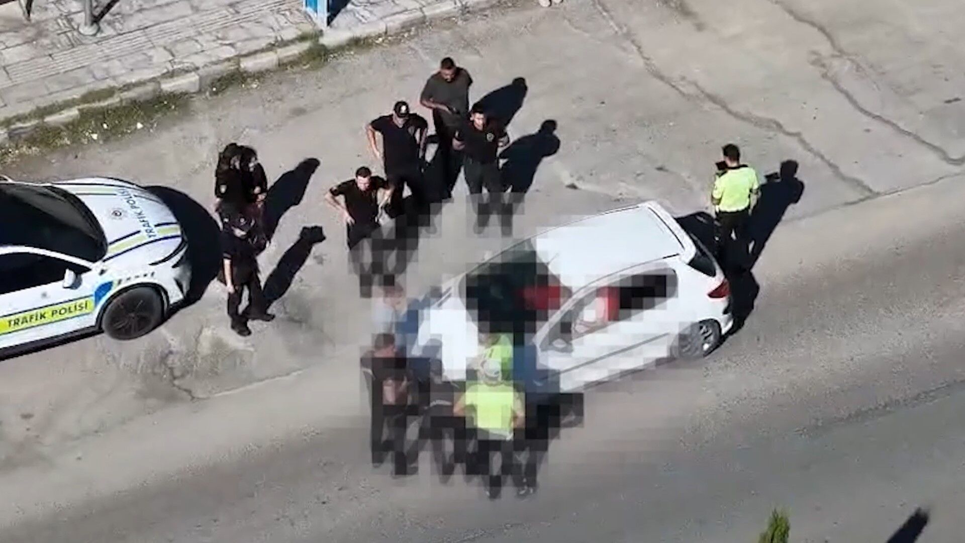 Polisi Görünce Koltuk Değiştirdi! Dronla Yakalandı, Cezası Ağır Oldu! (2)