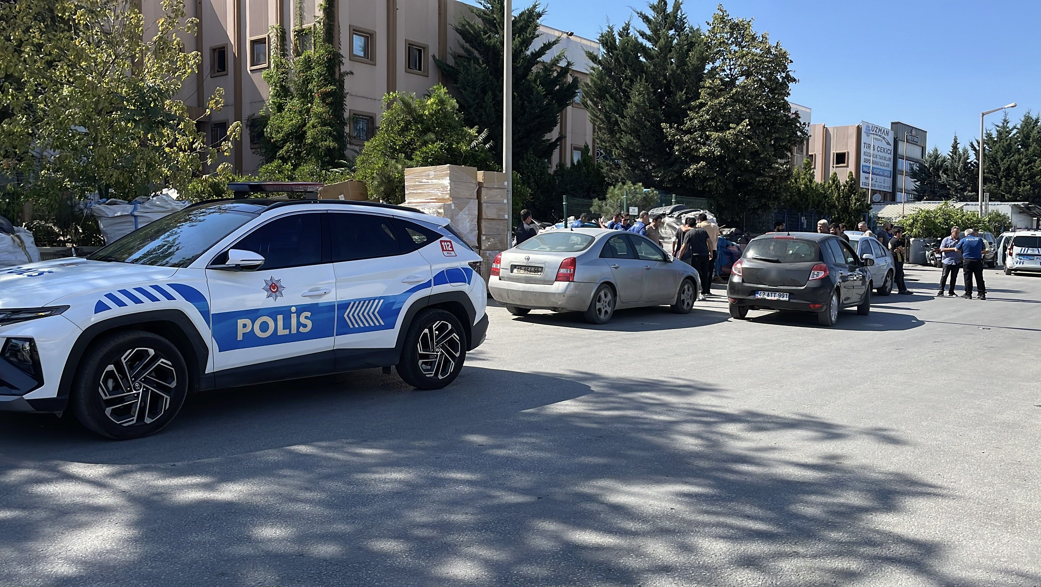Sokak Ortasında Dehşet! 43 Yaşındaki Adam Göğsünden Bıçaklandı (3)