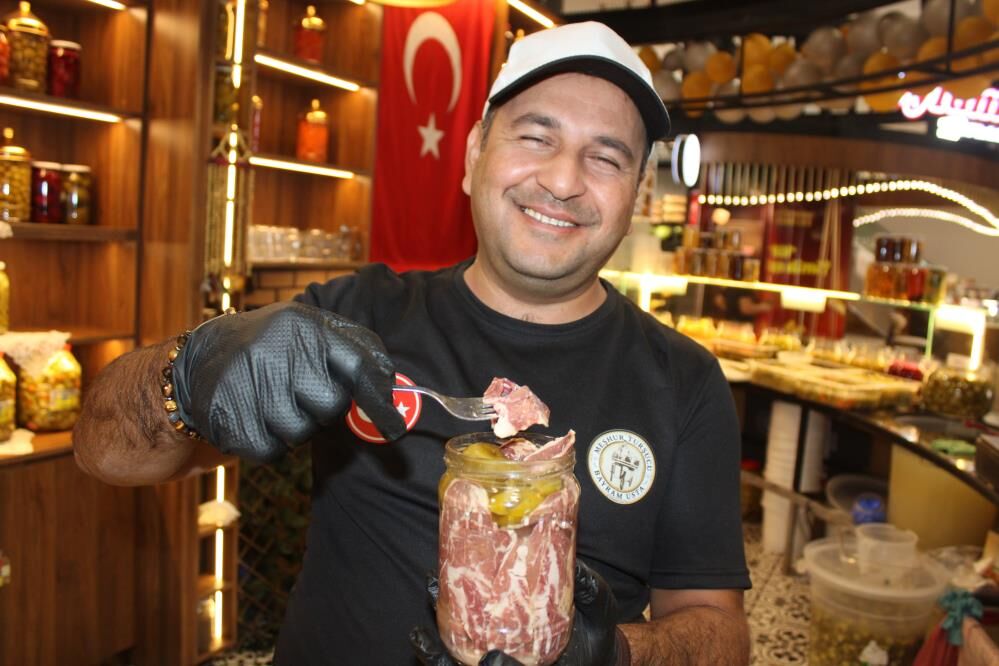 Turkiyede Bir Ilk Pastirmanin Tursusunu Yaptilar Gorenler Saskina Dondu (2)