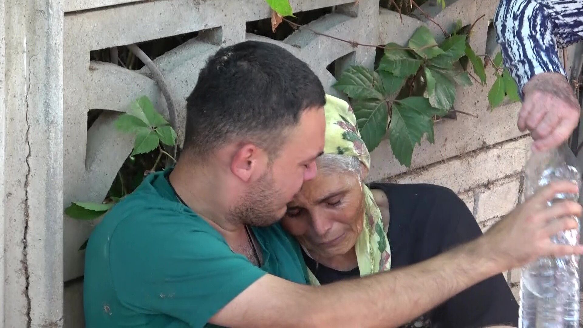 Yangını Görünce Oğlunun Öldüğünü Sandı! Annenin Feryadı Yürekleri Dağladı (14)