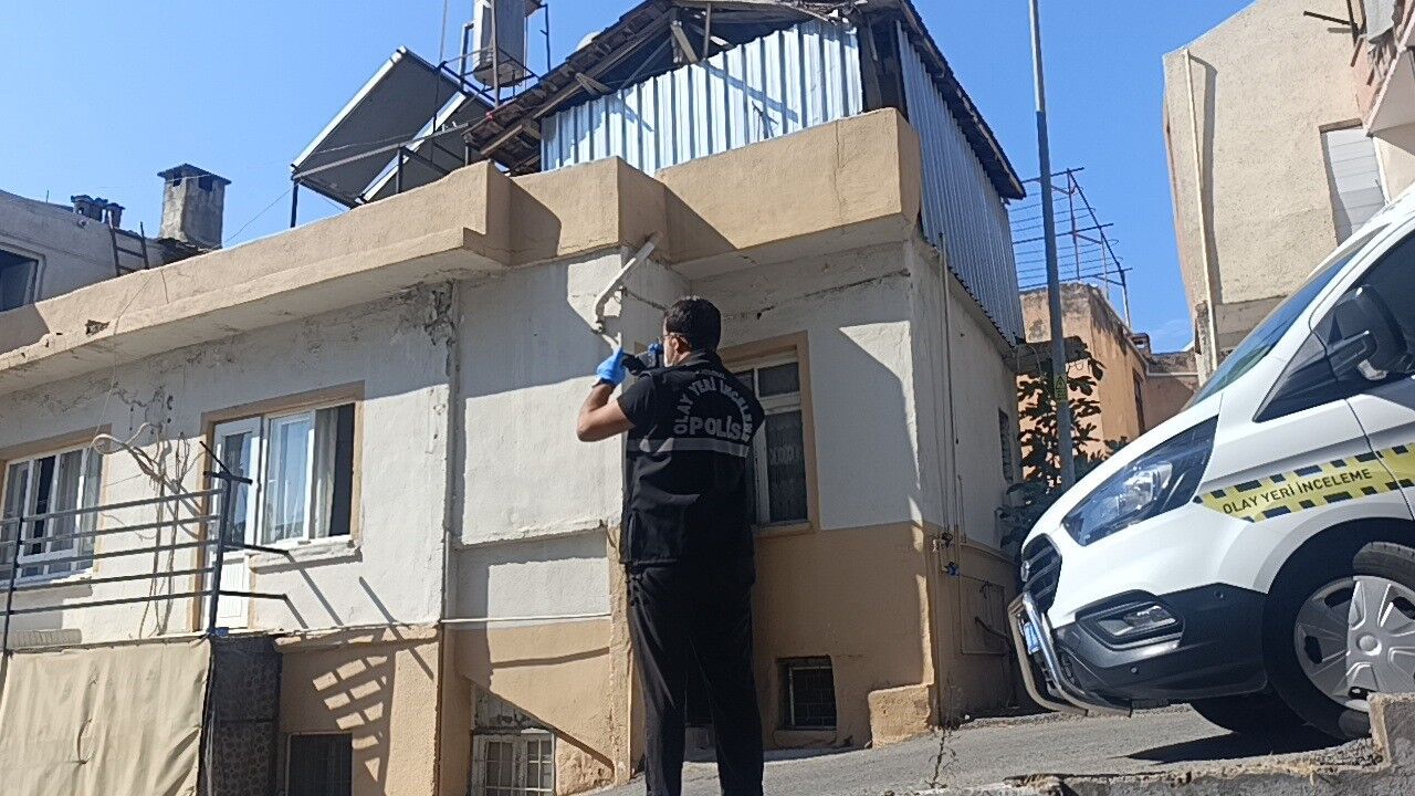 Yeni Bir Hayat Için Gelmişti! 24 Yaşındaki Genç Evinde Ölü Bulundu (4)